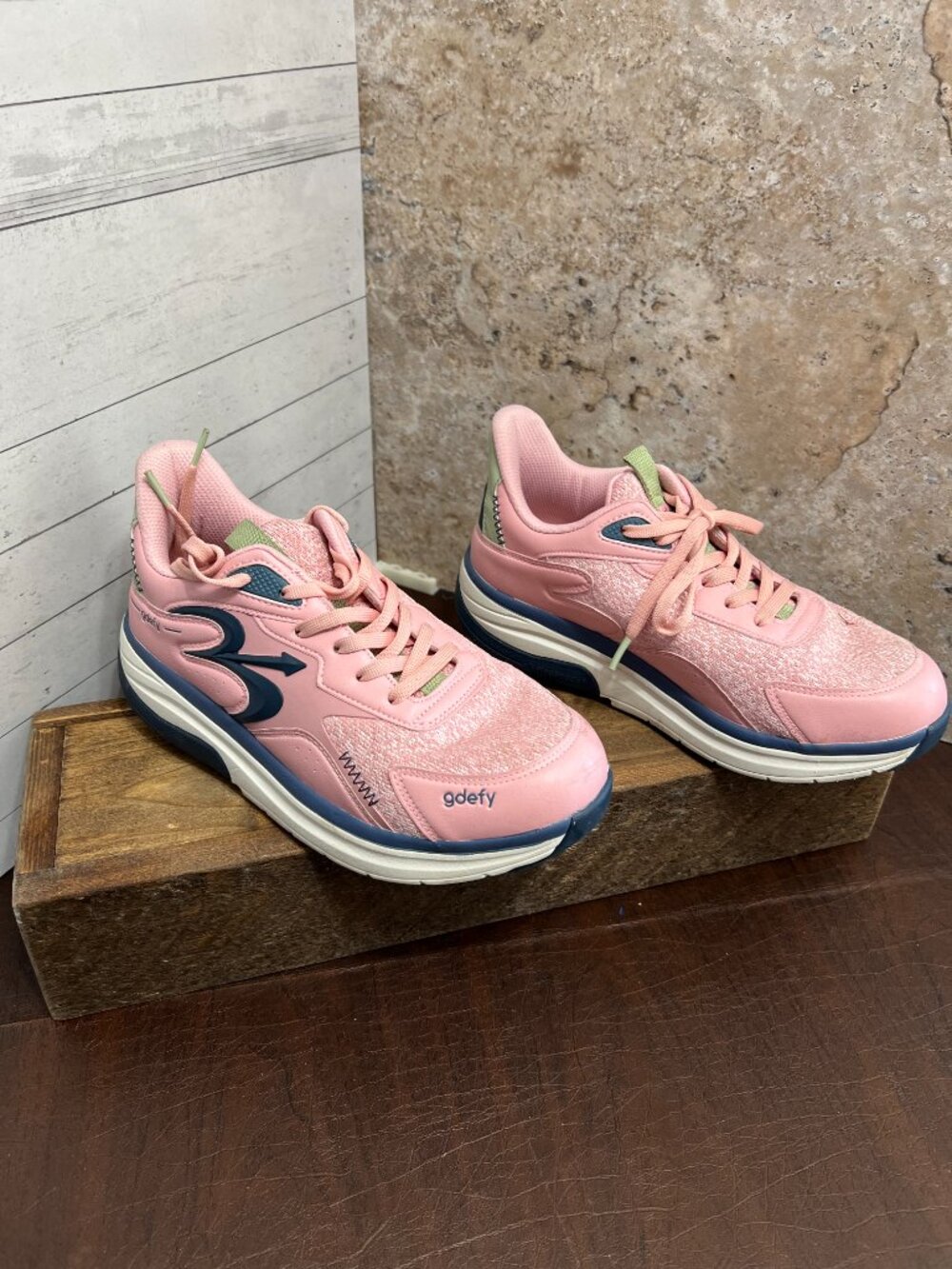 Gravity Defyer Pink Athletic Shoes Women’s Size 8